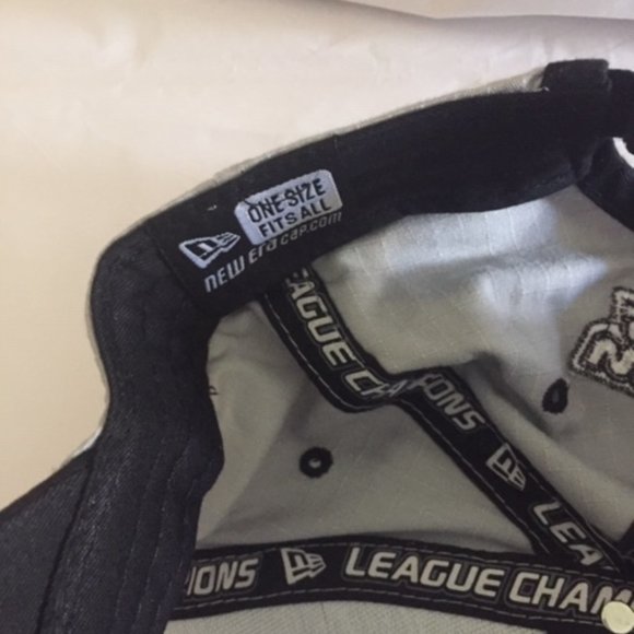 Boston Red Sox, 2004 World Series League Champions Baseball Hat - Picture 7 of 8